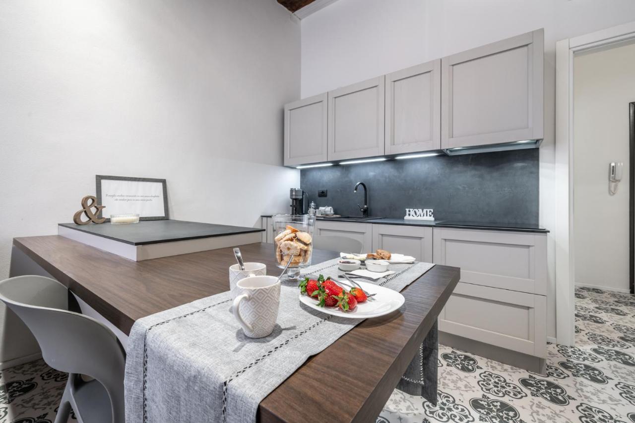 מודנה Emilia Suite Palace מראה חיצוני תמונה